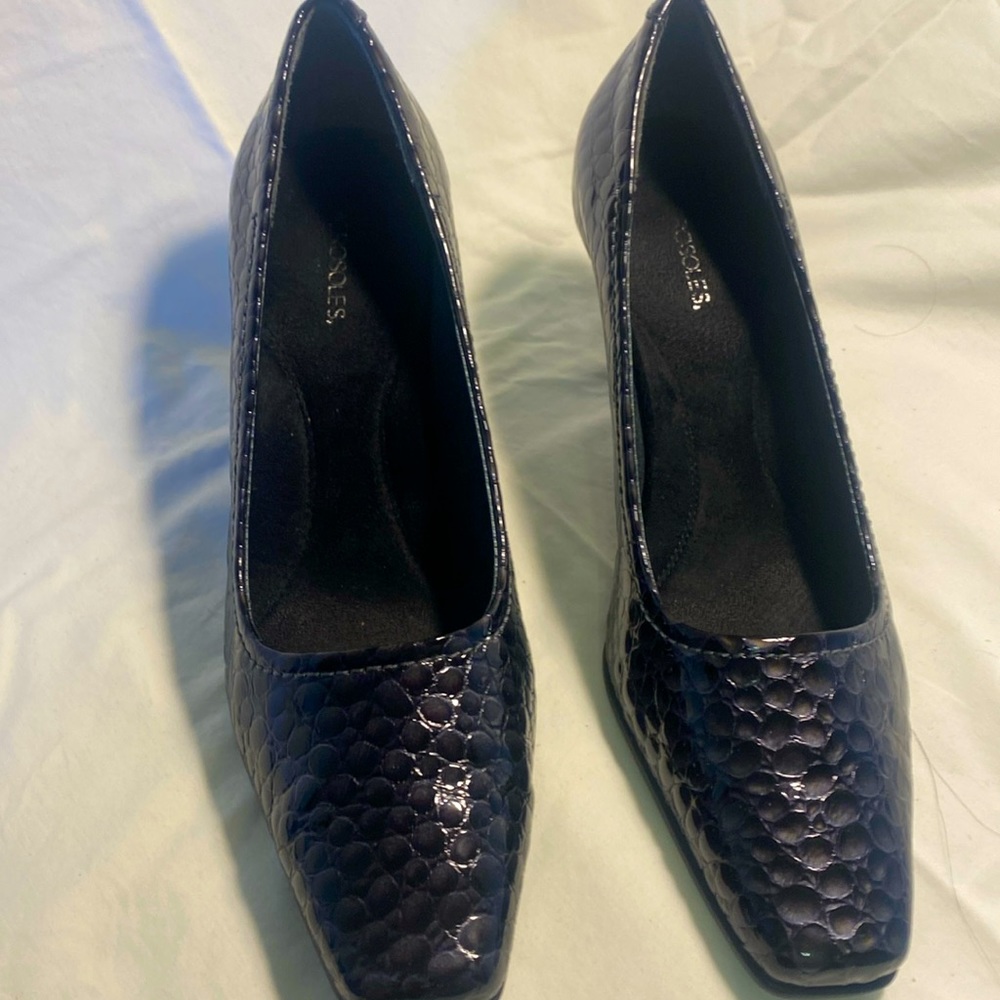 Aerosoles Envy Grey Crocodile Heels 8.5M